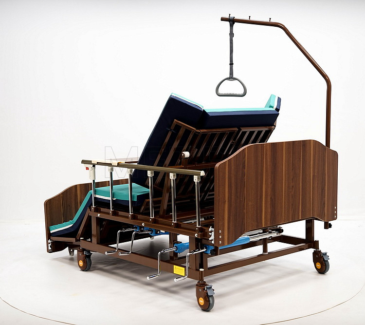 МЕТ REMEKS XL Механическая медицинская кровать для ухода за лежачими больными с  переворотом и туалетом,  с увеличенной шириной ложа МЕТ