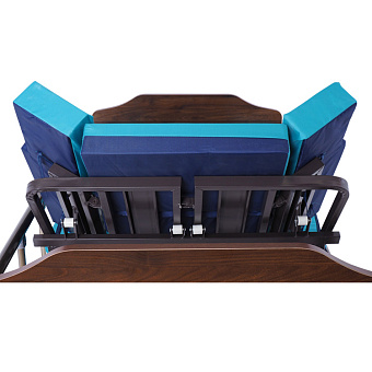 Кровать медицинская  для лежачих больных, механическая, с туалетным устройством