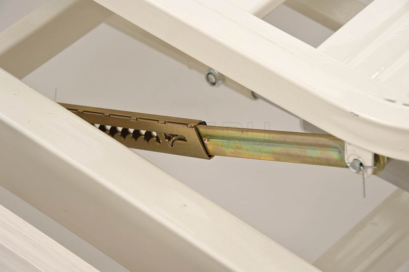 MET ARCTIC Кровать функциональная медицинская с низким ЛДСП-основанием цвета Выбеленный дуб MET