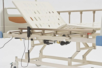 Четырехсекционная функциональная кровать с электроприводом