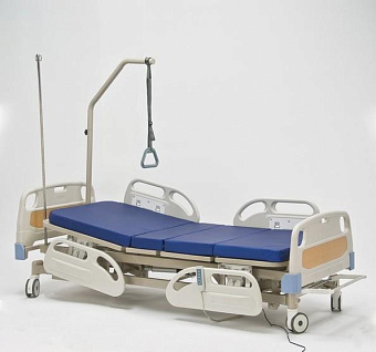 Четырехсекционная кровать с электроприводом регулировки высоты