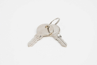 Двухстворчатый металлический трейзер (сейф) для размещения, хранения лекарственных средств