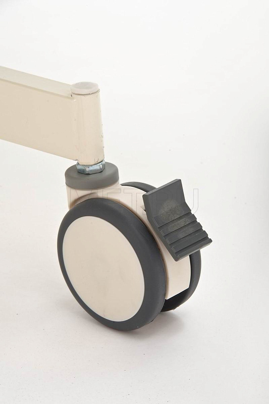 ЛЕГО М4 Функциональная медицинская кровать с механическими регулировками пластикового ложа и пластиковыми боковыми ограждениями МЕТ