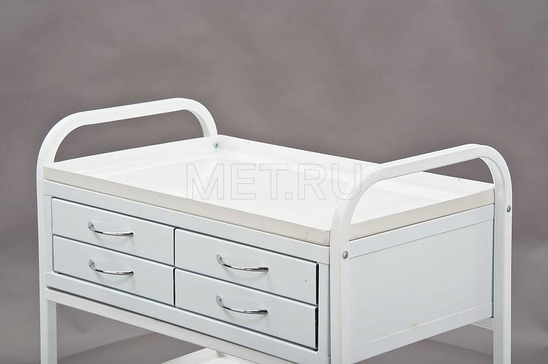 СМ.03.02 УЦЕНКА Стол манипуляционный с пластиковыми столешницей и полками MET