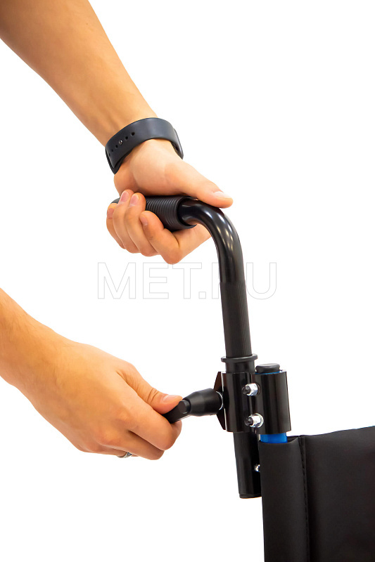 MET SOVA Механическое кресло-коляска детское от производителя