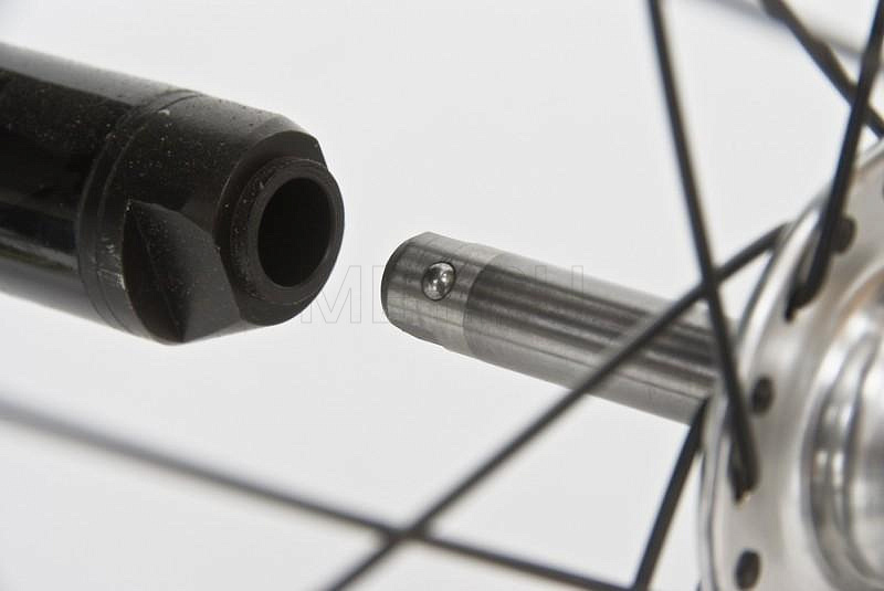 Kuschall R-33, Швейцария Kресло-коляска активного типа MET