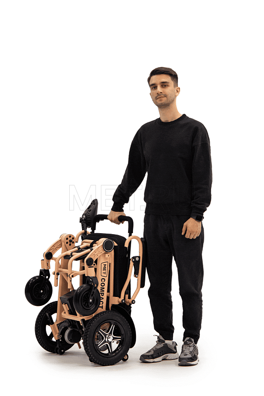 MET Compact 35 Малогабаритное мощное кресло-коляска с электроприводом MET