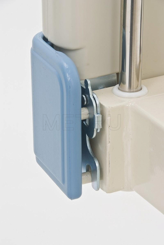 DB-7  (Дельта-7) Четырехсекционная кровать для лежачих больных с электроприводом МЕТ