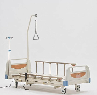 Четырехсекционная функциональная кровать с электроприводом