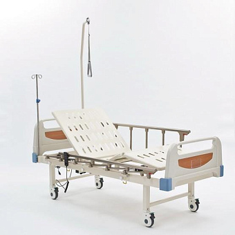 Четырехсекционная кровать для лежачих больных с электроприводом