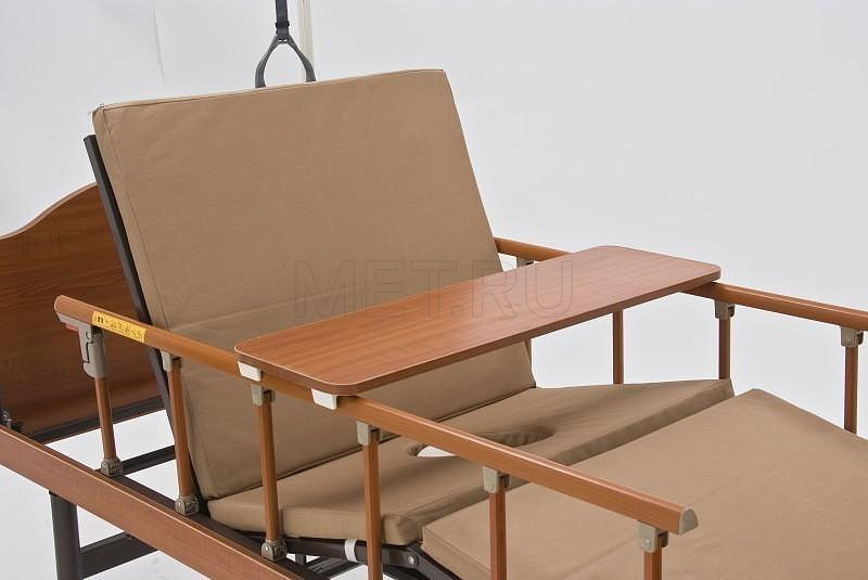 УG-5 Кровать с туалетом для лежачих больных. Снята с производства - вместо нее кровать УG-5 NEW