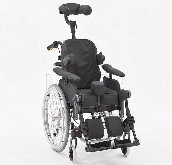 Кресло-коляска комфортное маленького размера Invacare REA Azalea Minor Кресло-коляска комфортное маленького размера