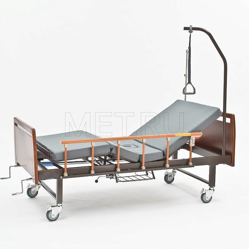 Е-8 WOOD WC Четырехсекционная кровать  для лежачих больных c туалетом MET