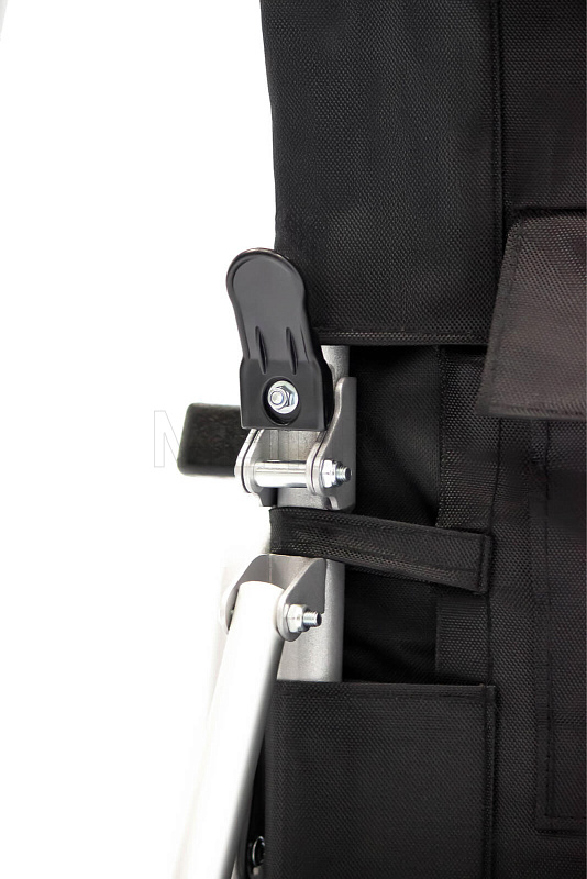 MET COMFORT AUTO Кресло-коляска с электроприводом MET