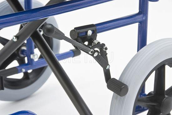 H 030C Кресло-каталка со стояночными тормозами МЕТ