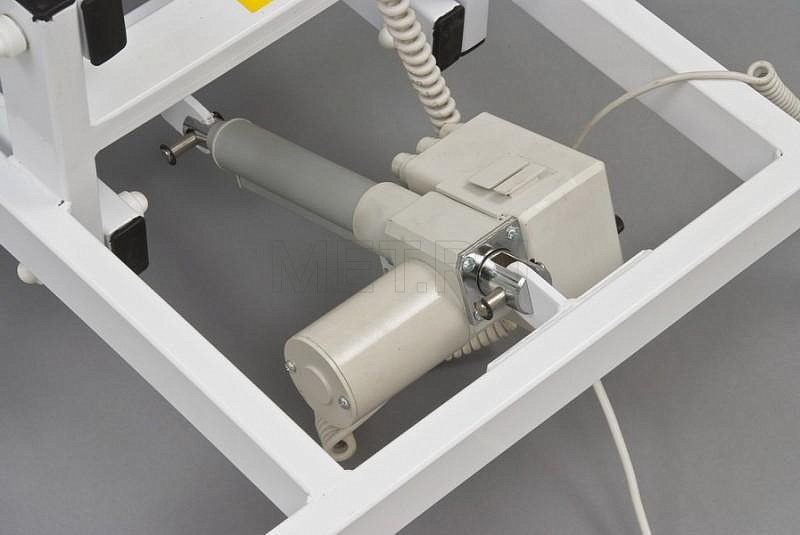  Кресло смотровое с двумя электроприводами, бежевое MET