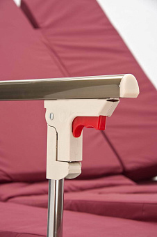 УЦЕНКА Кровать функциональная медицинская электрическая с полным переворотом, с туалетом, с "ушками"