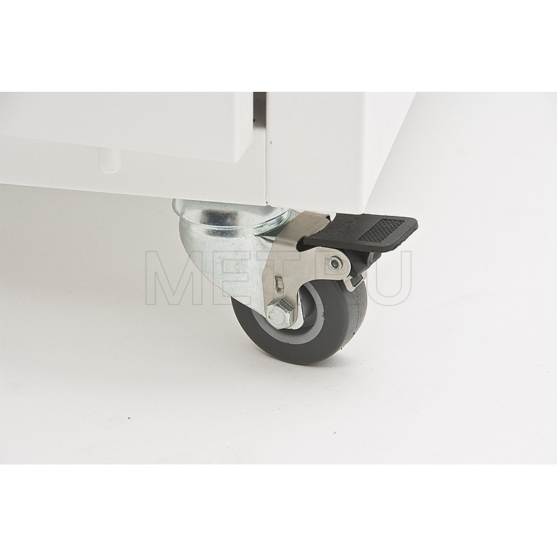 МЕТ ЭССЕН 1МУ Шкаф медицинский  для уборочного инвентаря и одежды