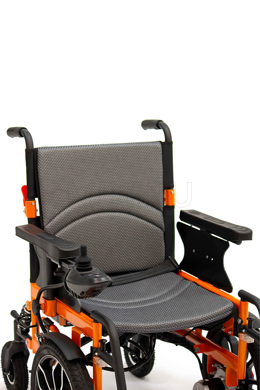 MET VERSA  Кресло-коляска с электроприводом МЕТ
