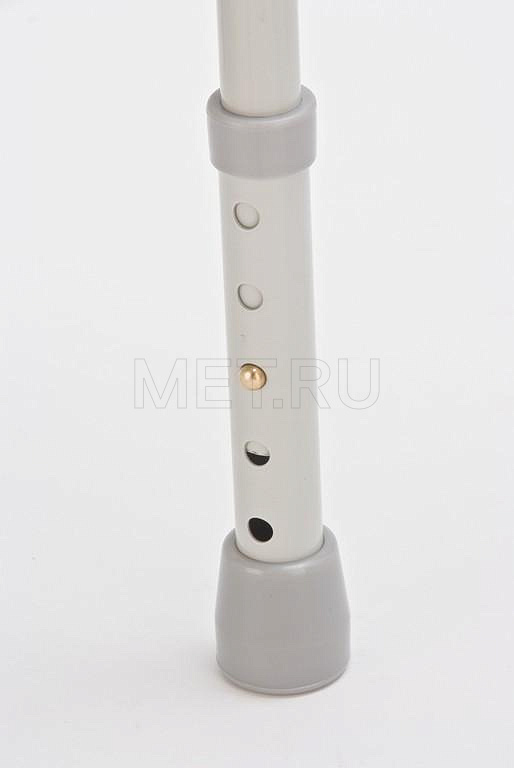 Н023В Кресло-туалет с жесткой конструкцией рамы и подлокотников MET