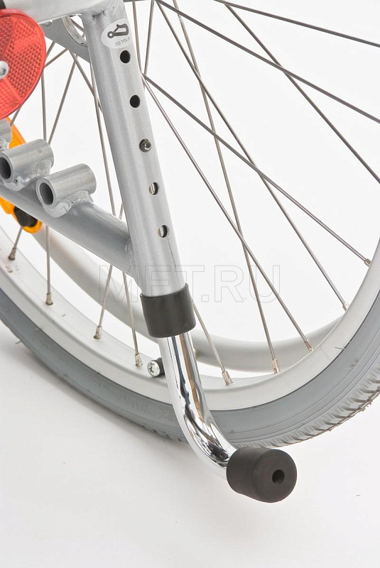 Invacare REA AZALEA Кресло-коляска комфортное, для пользователя средней комплекции MET