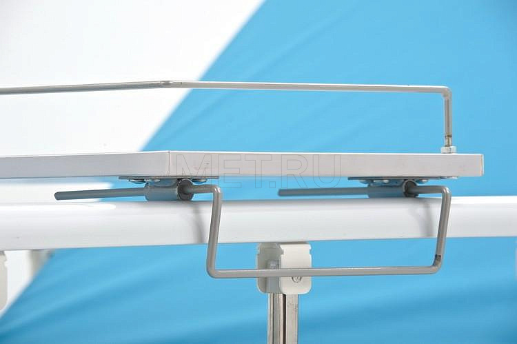 Ширина 850-1050 мм Столик надкроватный для лежачих больных, цвет - белый