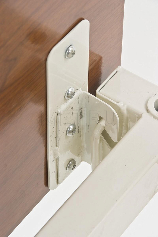 DB-15 (Дельта-15) Кровать для работающих лежачих больных, с электроприводами MET