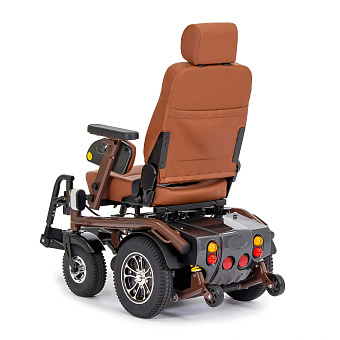 Кресло-коляска электрическая с сиденьем автомобильного типа коричневого цвета