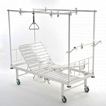 Кровать с раздельными ножными секциями, тр. рамой и туалетом