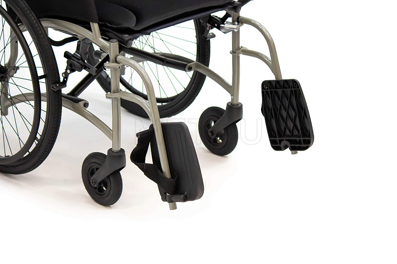MET FLY 300 Кресло-коляска инвалидная алюминиевая, облегченная МЕТ