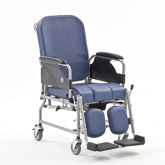 Кресло-каталка с сан.оснащением и возможностью наезда на унитаз, 46 см
