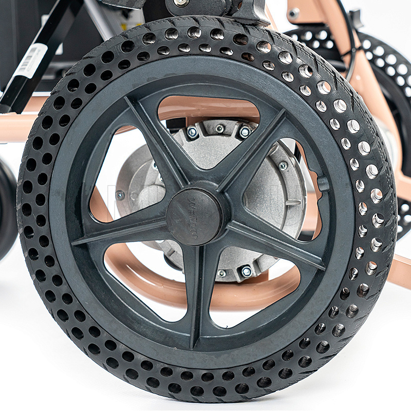 MET Compact 15+ Суперлегкая инвалидная электроколяска с регулируемой спинкой и пультом ДУ MET