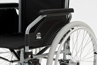 Кресло-коляска с управлением одной рукой
