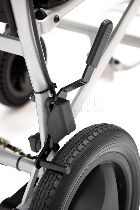 MET CHITO Кресло-коляска складная с электроприводом МЕТ