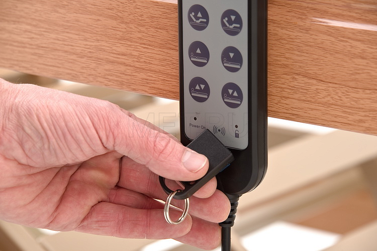 MET TERNA COLOR Кровать медицинская функциональная в текстильном чехле, цвет бордовый