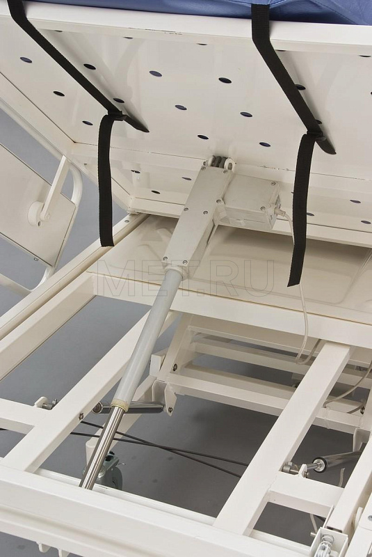 КМРэ138-МСК (код МСК-138) Кровать для родовспоможения с регулировкой высоты на электроприводе