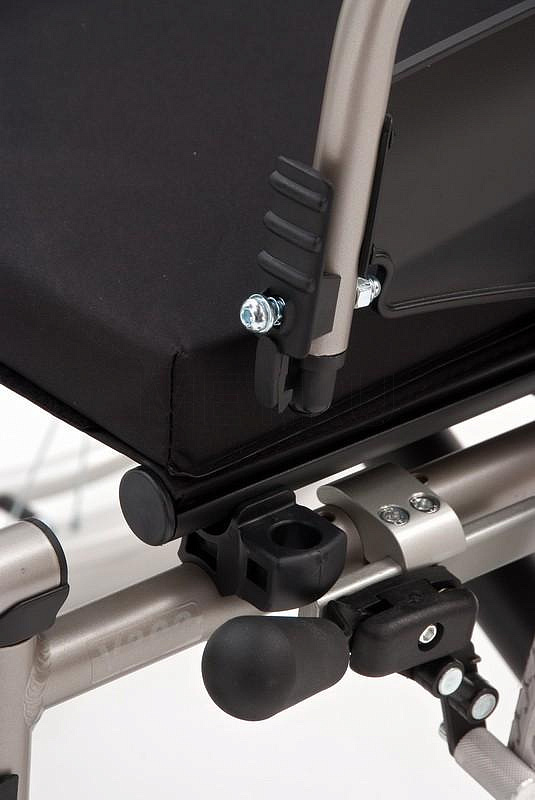 Vermeiren V300-50, Бельгия Кресло-коляска механическая многофункциональная, ширина сиденья 50 см