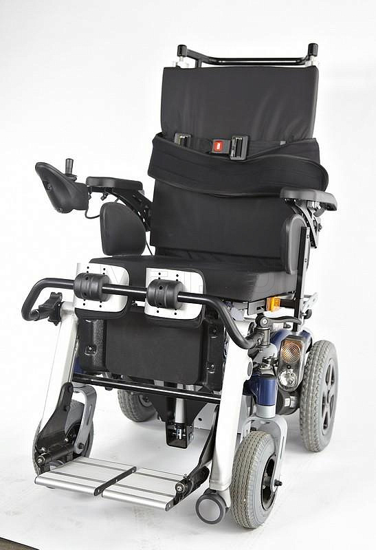 Invacare DRAGON Кресло-коляска с электроприводом и вертикализатором от производителя