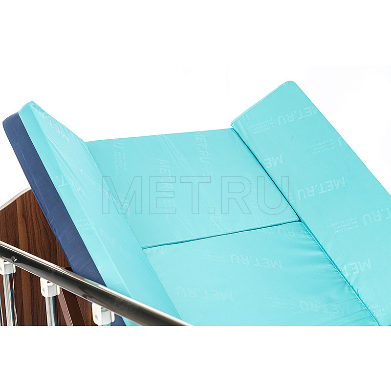 МЕТ РЕМЕКС (REMEKS) Медицинская кровать для ухода за лежачими больными с переворотом, туалетом (без матраса) — расположение ручек управления слева