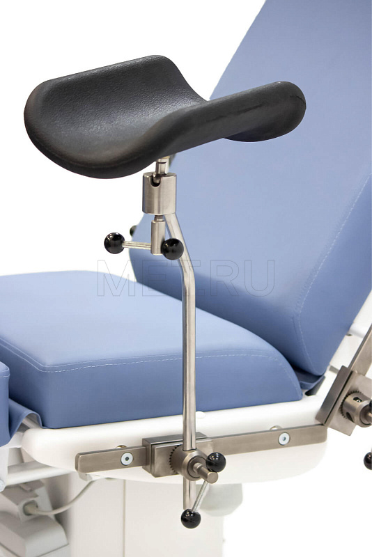 МЕТ GK 05   Универсальное гинекологическое и проктологическое кресло с электроприводом, платформой для аксессуаров и стулом для врача MET