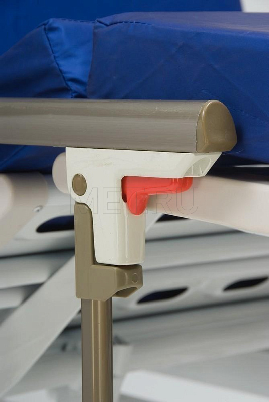 RS106-B Кровать функциональная медицинская с винтовым приводом регулировки высоты MET