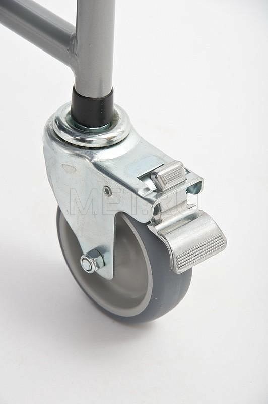 Vermeiren 9303 (Бельгия) Кресло-каталка с сан.оснащением и возможностью наезда на унитаз, 46 см MET