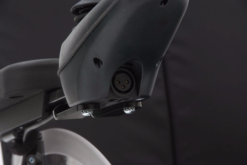 А-200 Otto Bock (Германия) Инвалидная коляска с электроприводом, ширина сиденья 43 см. МЕТ