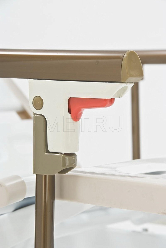 RS104-B Кровать функциональная винтовая с рамой Балканского, спинки - нерж