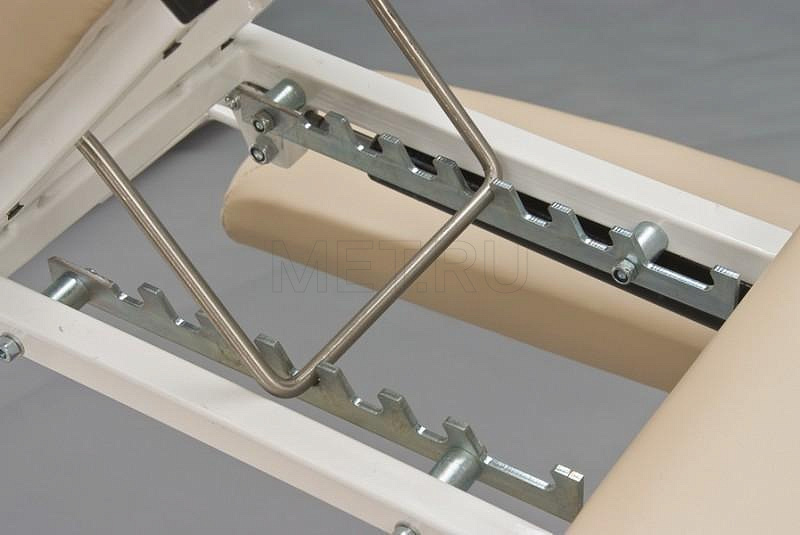 СММ-02-Аском (х.202) Стол массажный MET