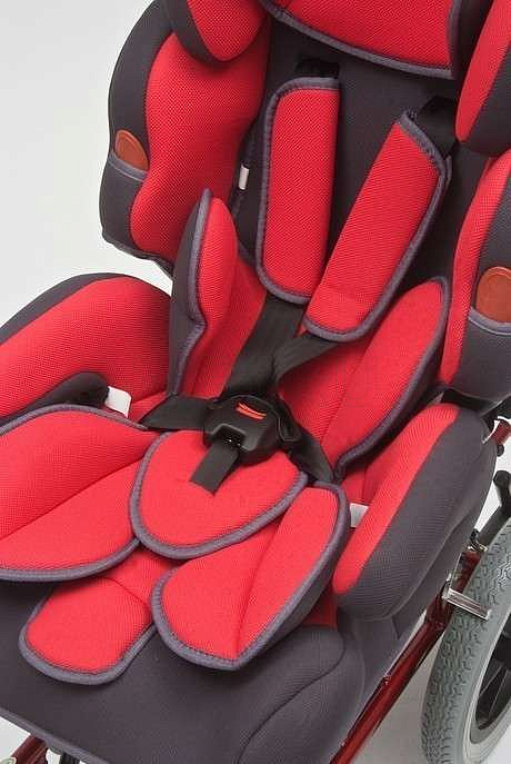 FS258LBYGP Детское кресло-коляска MET