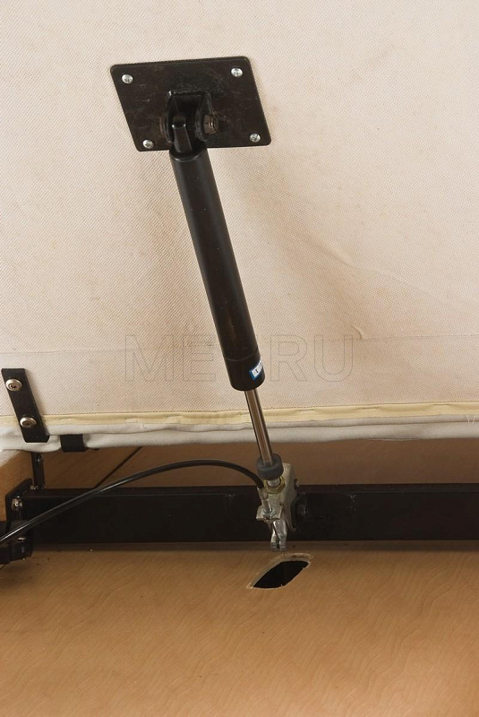 Wendermann Wood 2A Массажный стол стационарный с рамой из бука, кремовый MET