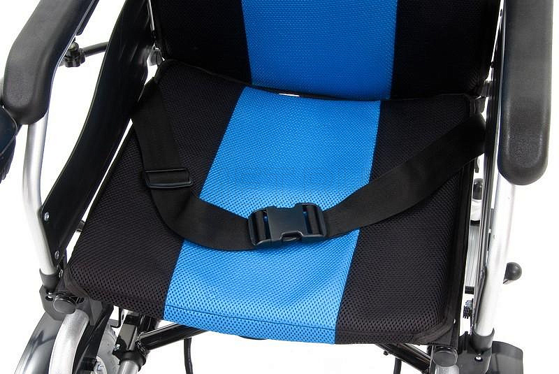 LK 1008 Кресло-коляска электрическое переднеприводное MET