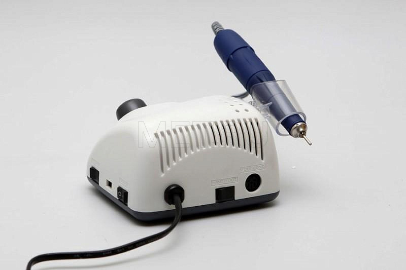 Strong 210/105L Аппарат для маникюра, с педалью и в сумке (35000 об/мин)