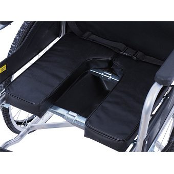 Кресло-коляска с сан.устройством и тормозами для сопровождающего